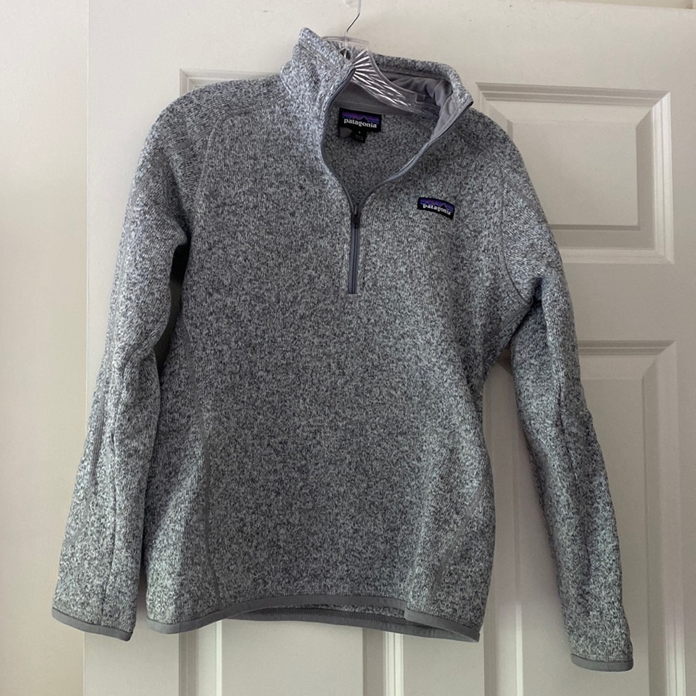 Grey PATAGONIA fleece quarter zip
